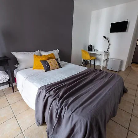 Apartment Chambre 2 Rene Cassinbalcon Wifi Mini-frigo Tv